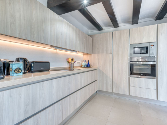Villa for sale in Casares