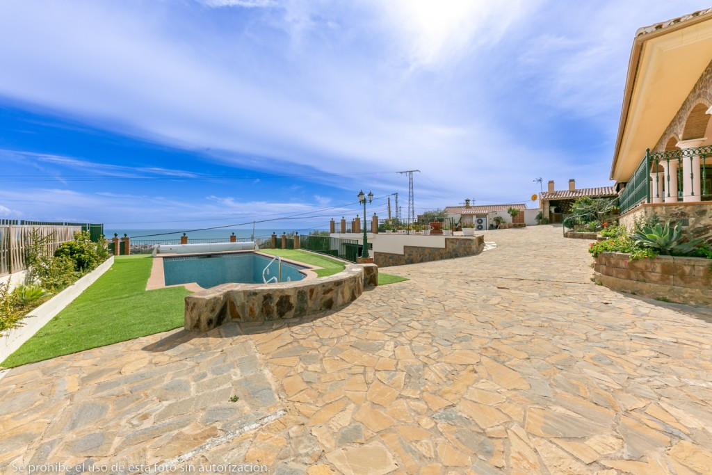 Villa for sale in Churriana