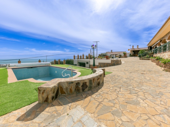 Villa for sale in Churriana