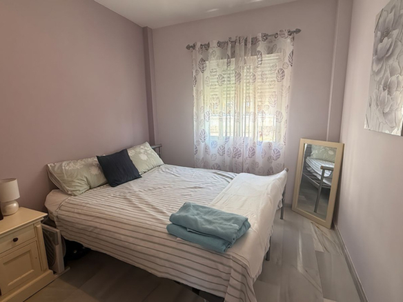Villa for sale in Coín