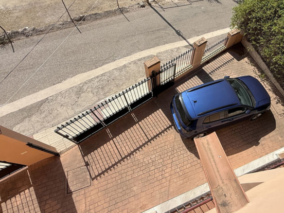 Villa for sale in Coín