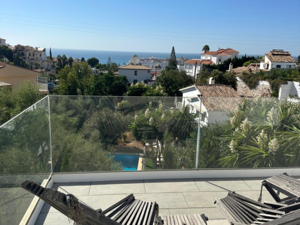 Villa for sale in Fuengirola