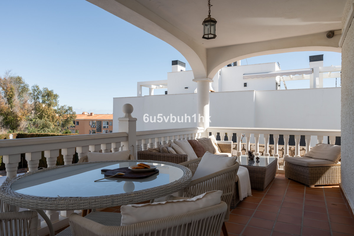 Villa for sale in Fuengirola