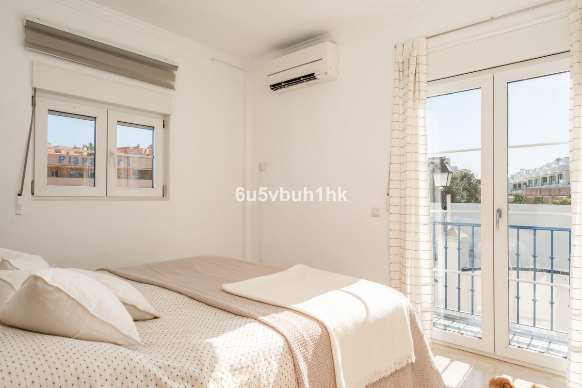 Villa for sale in Fuengirola