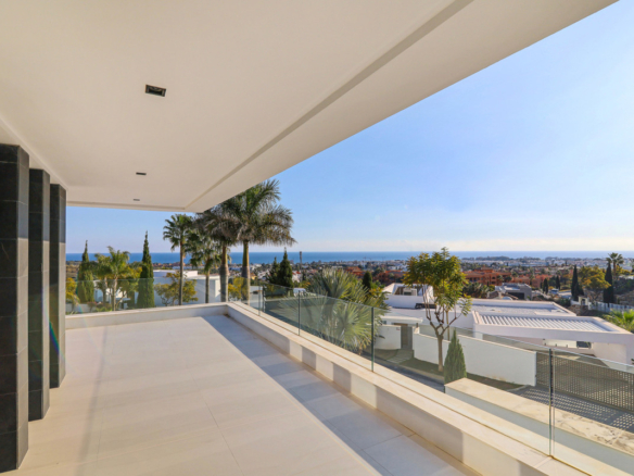 Villa for sale in Málaga