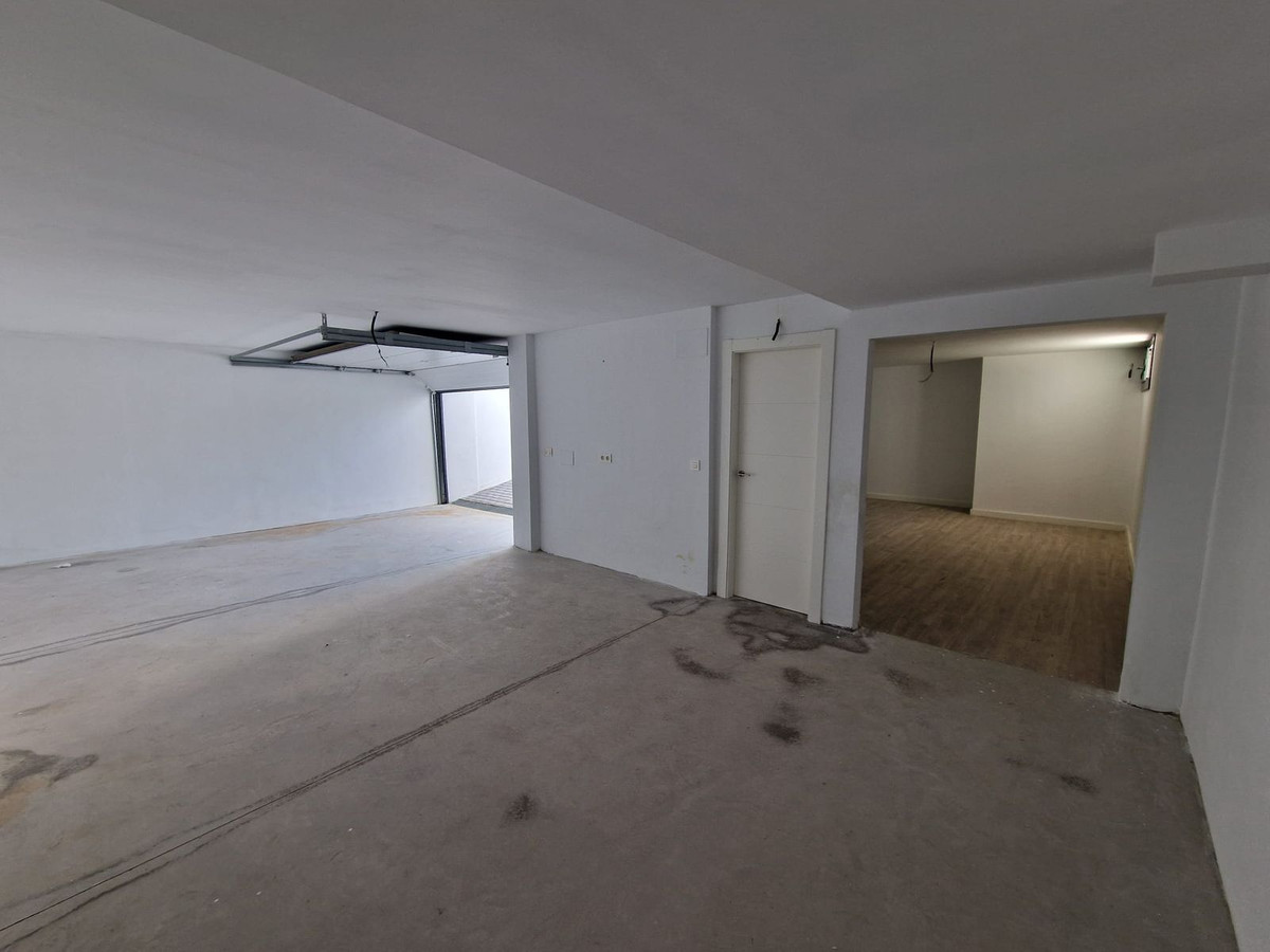 Villa for sale in Manilva