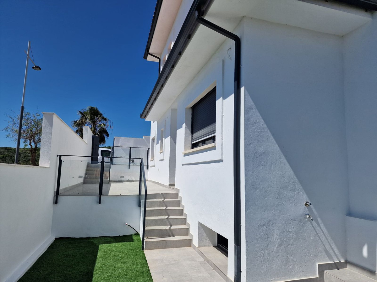 Villa for sale in Manilva