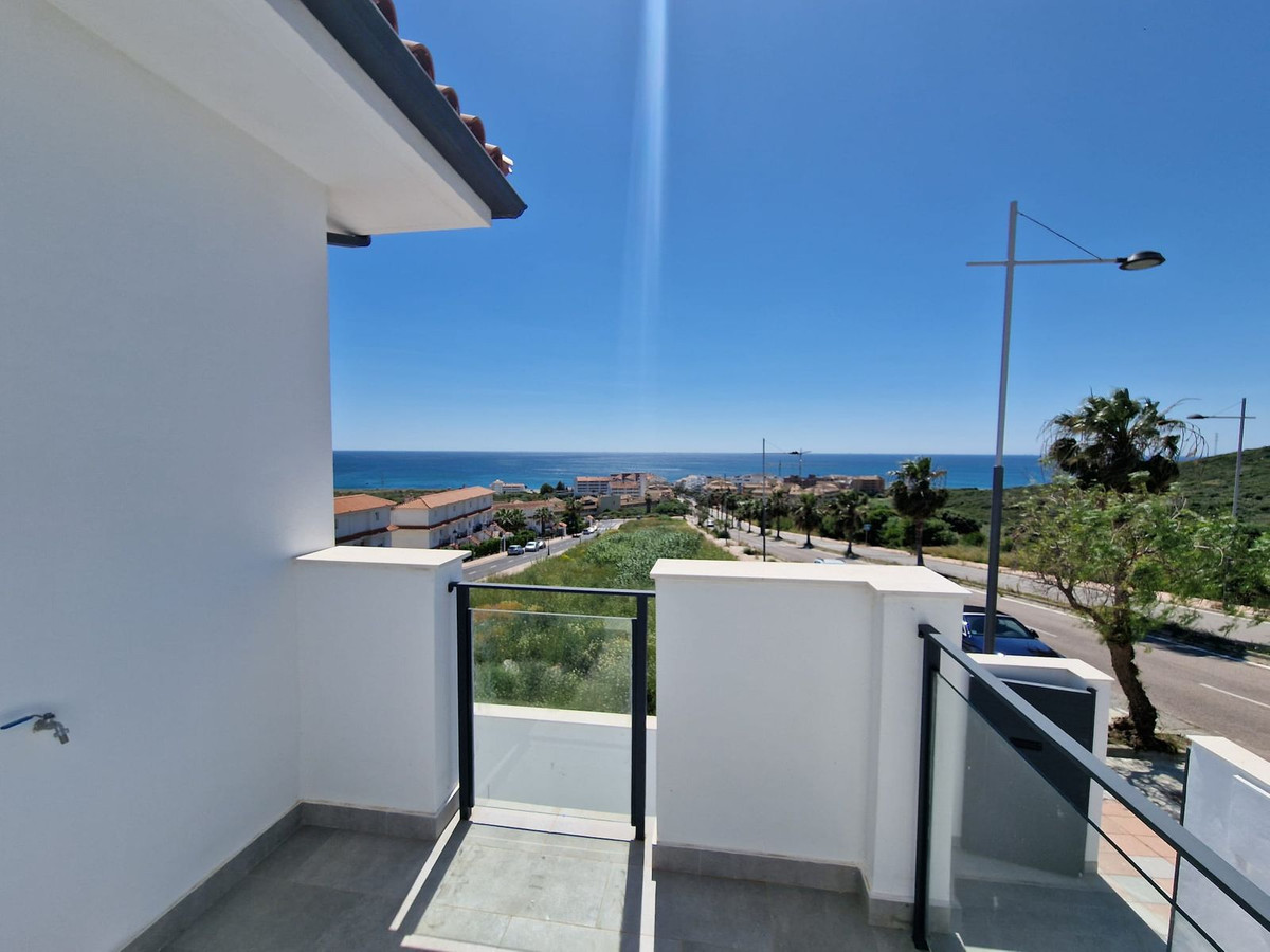 Villa for sale in Manilva