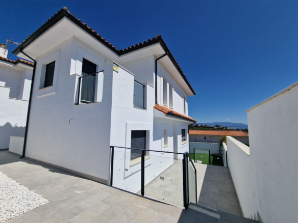 Villa for sale in Manilva