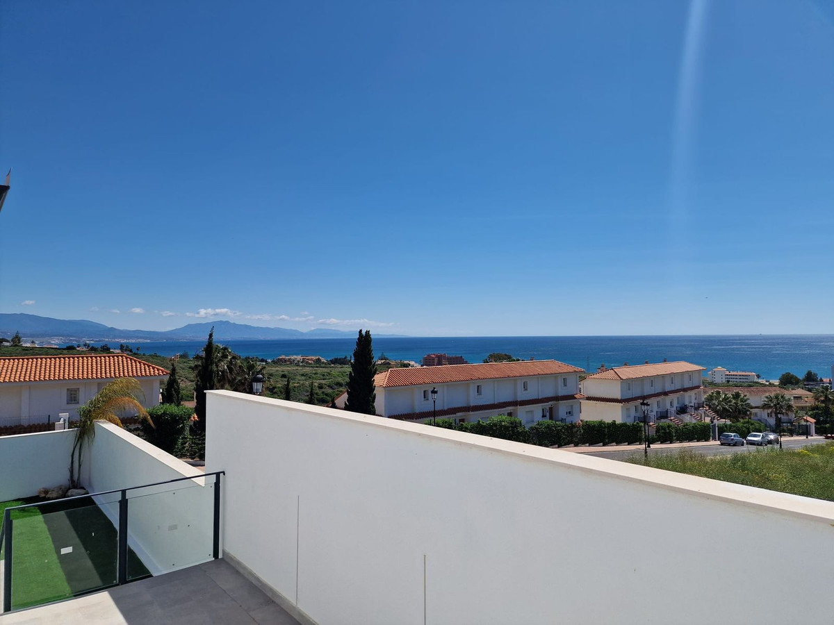 Villa for sale in Manilva