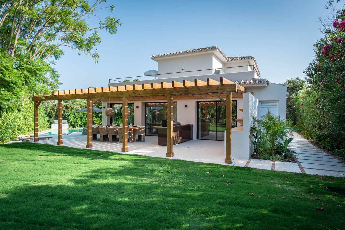 Villa for sale in Marbella
