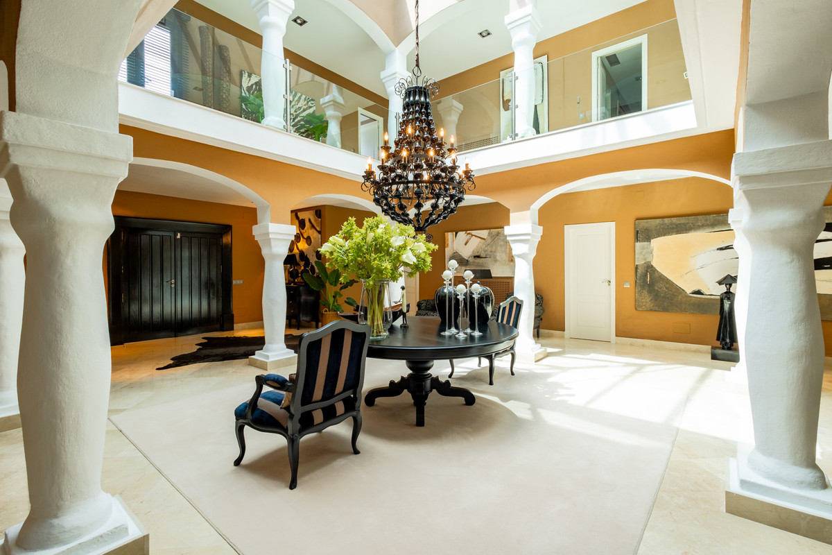 Villa for sale in Marbella
