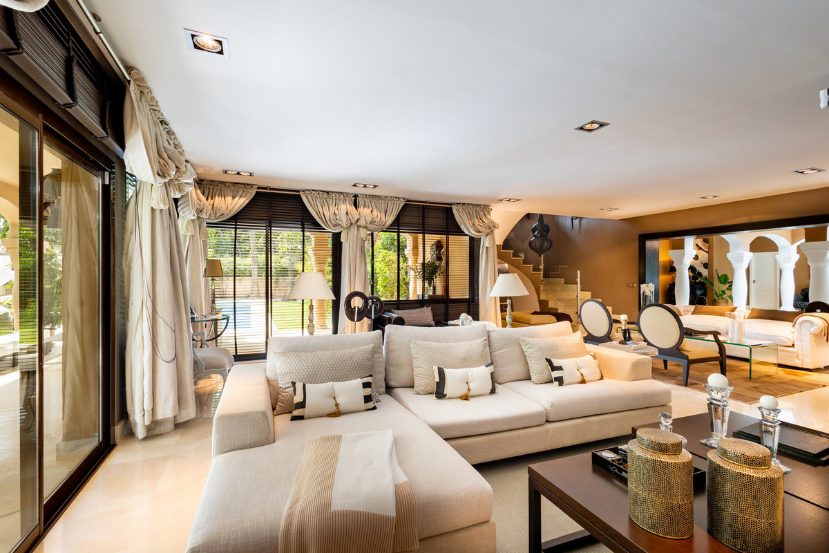 Villa for sale in Marbella