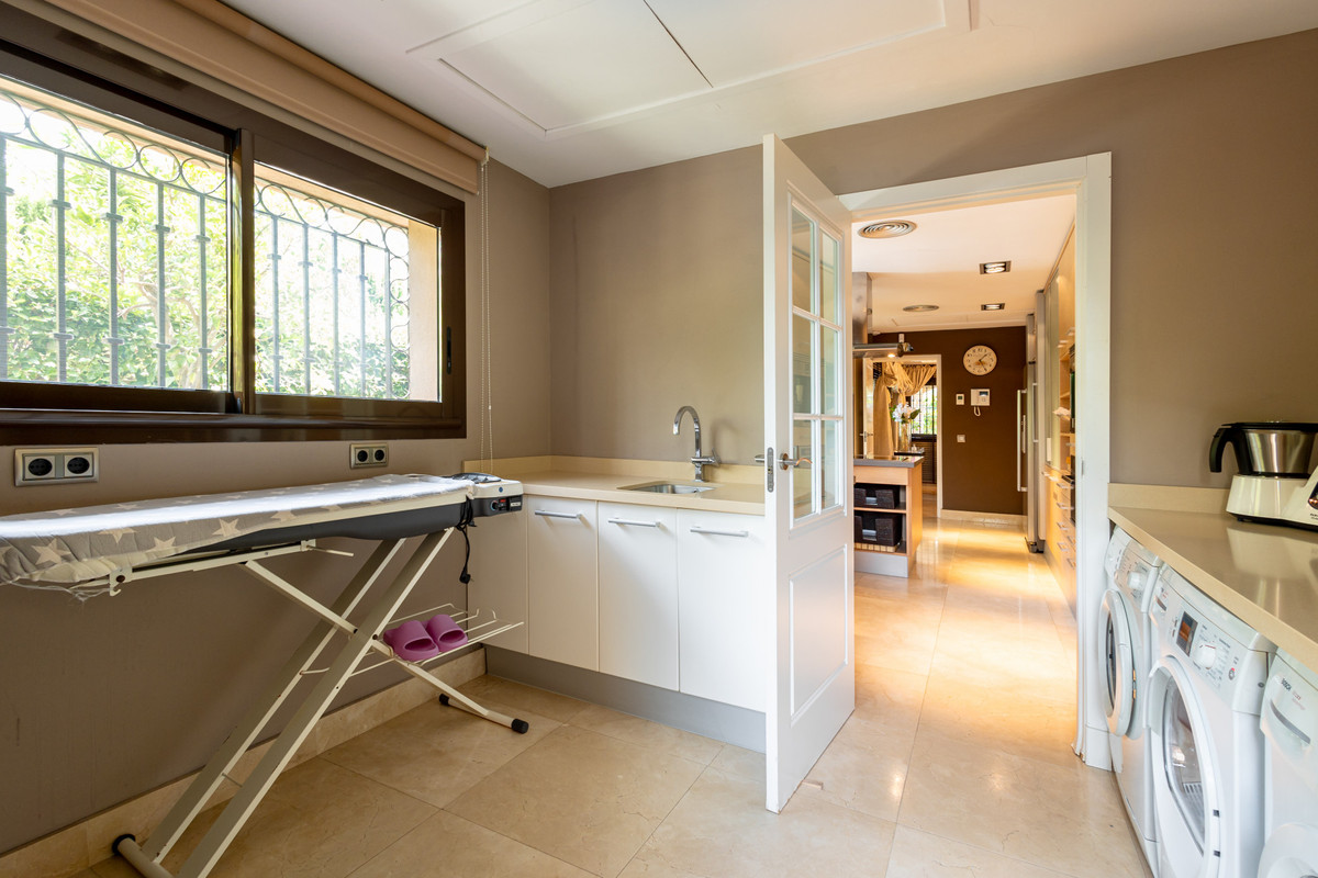 Villa for sale in Marbella