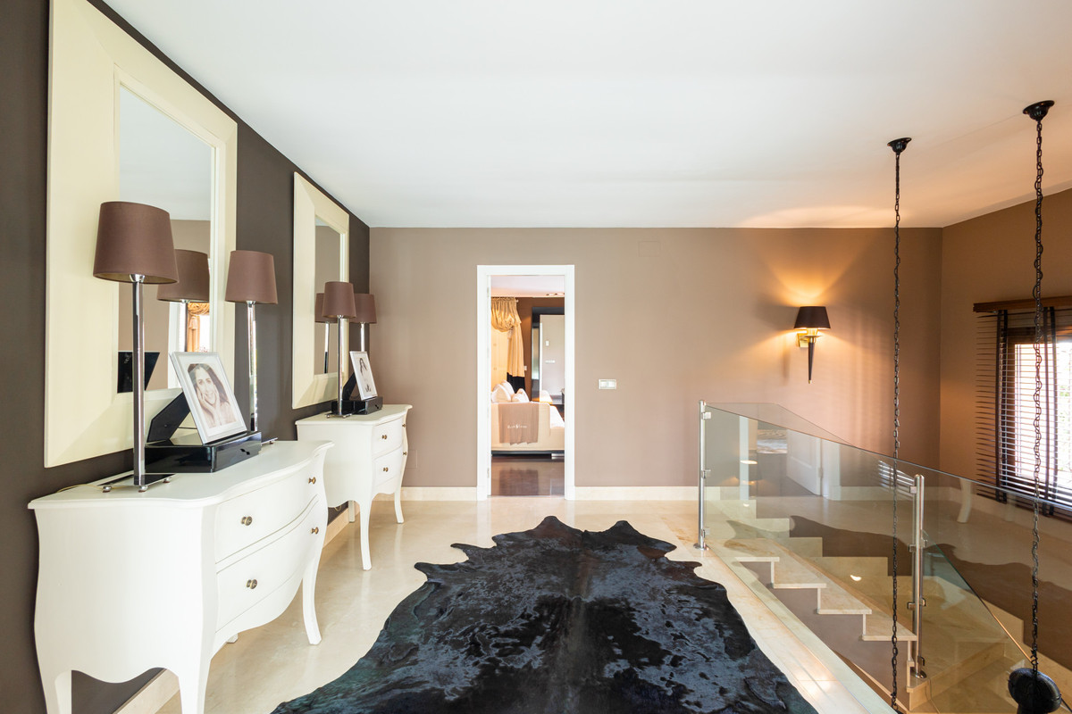 Villa for sale in Marbella