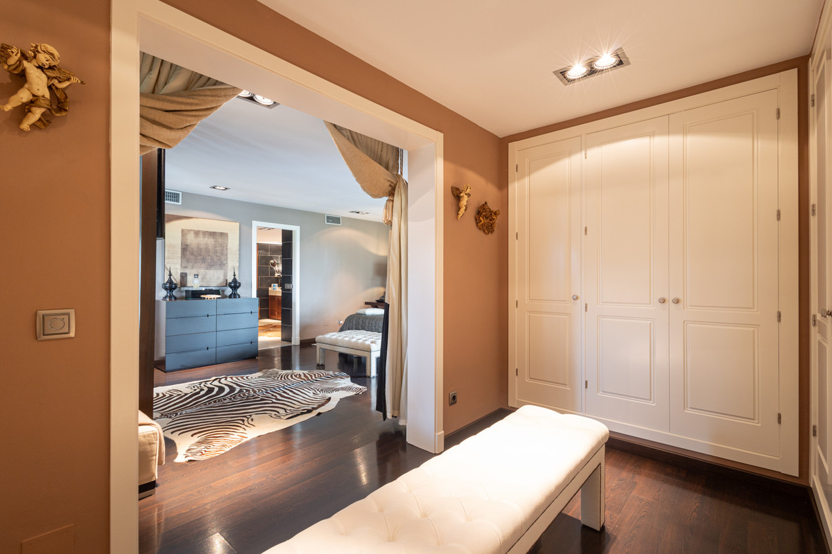 Villa for sale in Marbella