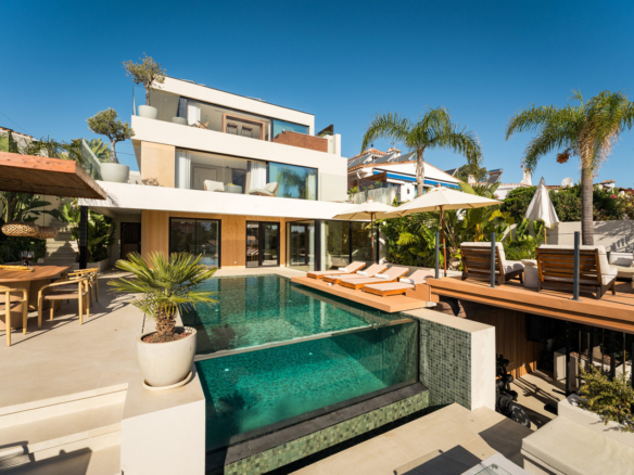Villa for sale in Marbella