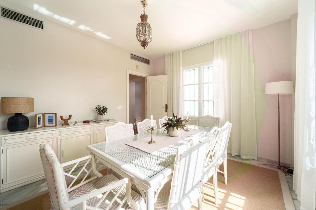 Villa for sale in Marbella