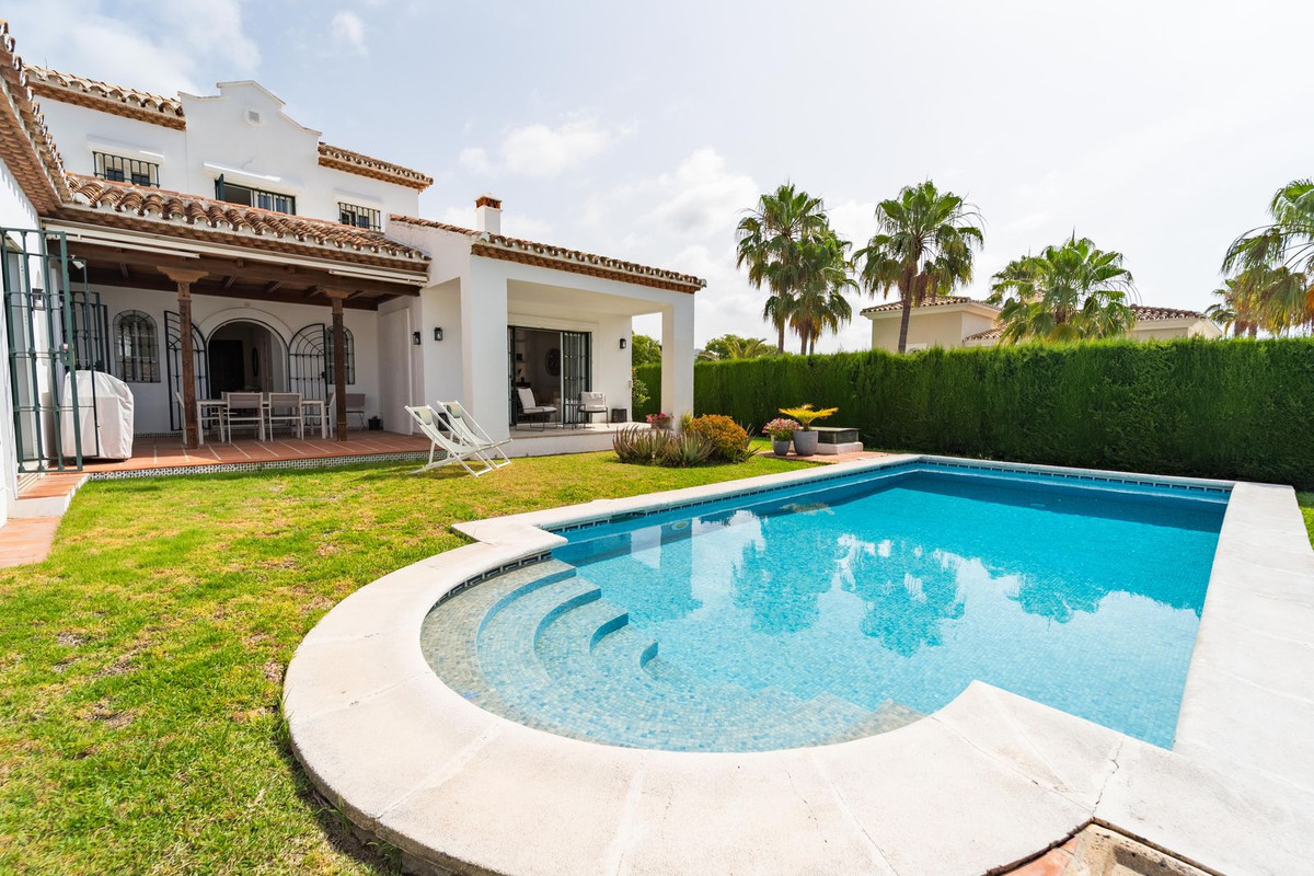 Villa for sale in Marbella