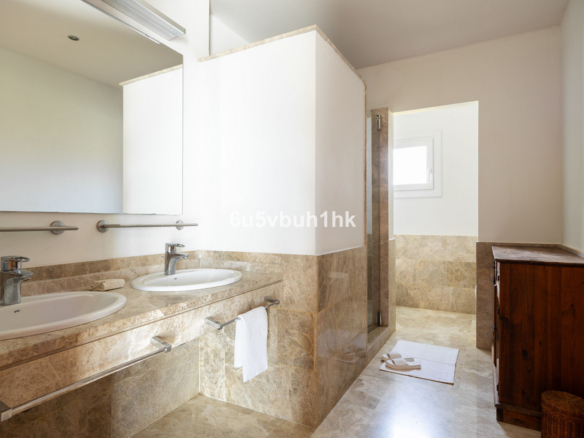 Villa for sale in Marbella