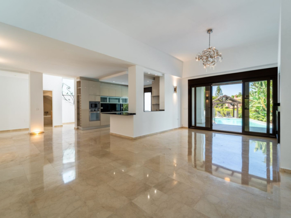 Villa for sale in Marbella