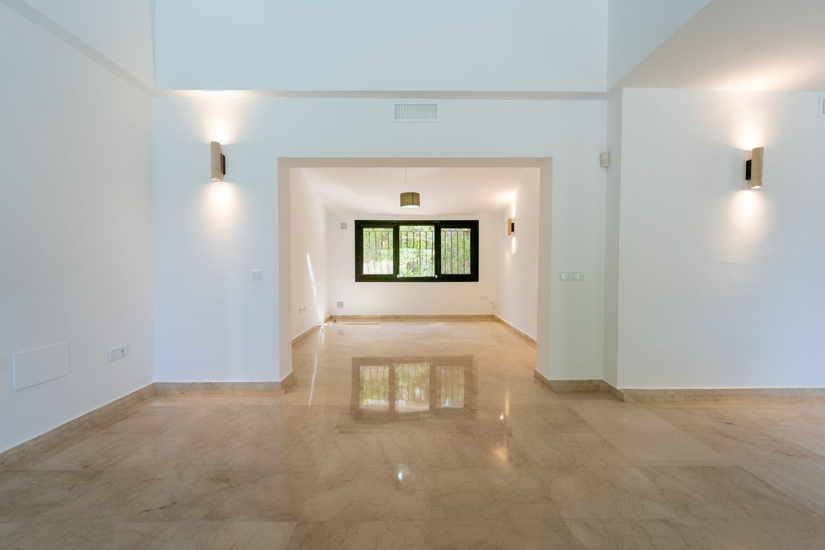 Villa for sale in Marbella