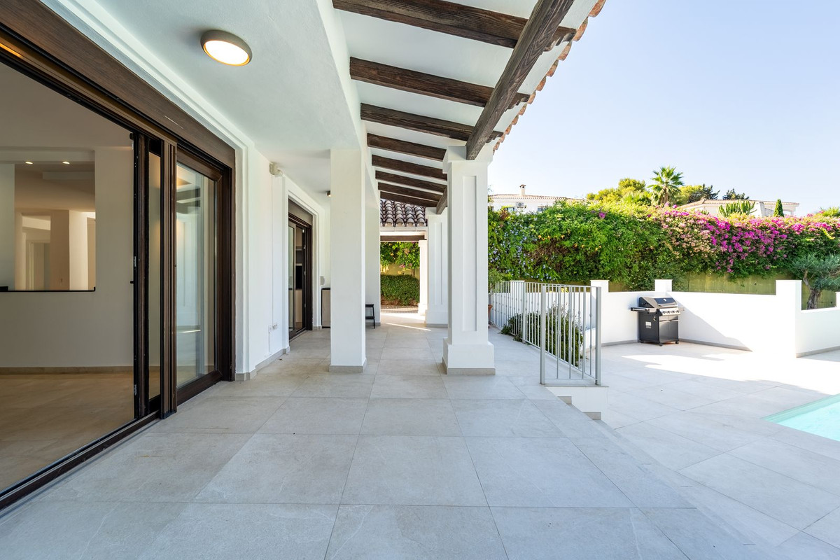 Villa for sale in Marbella