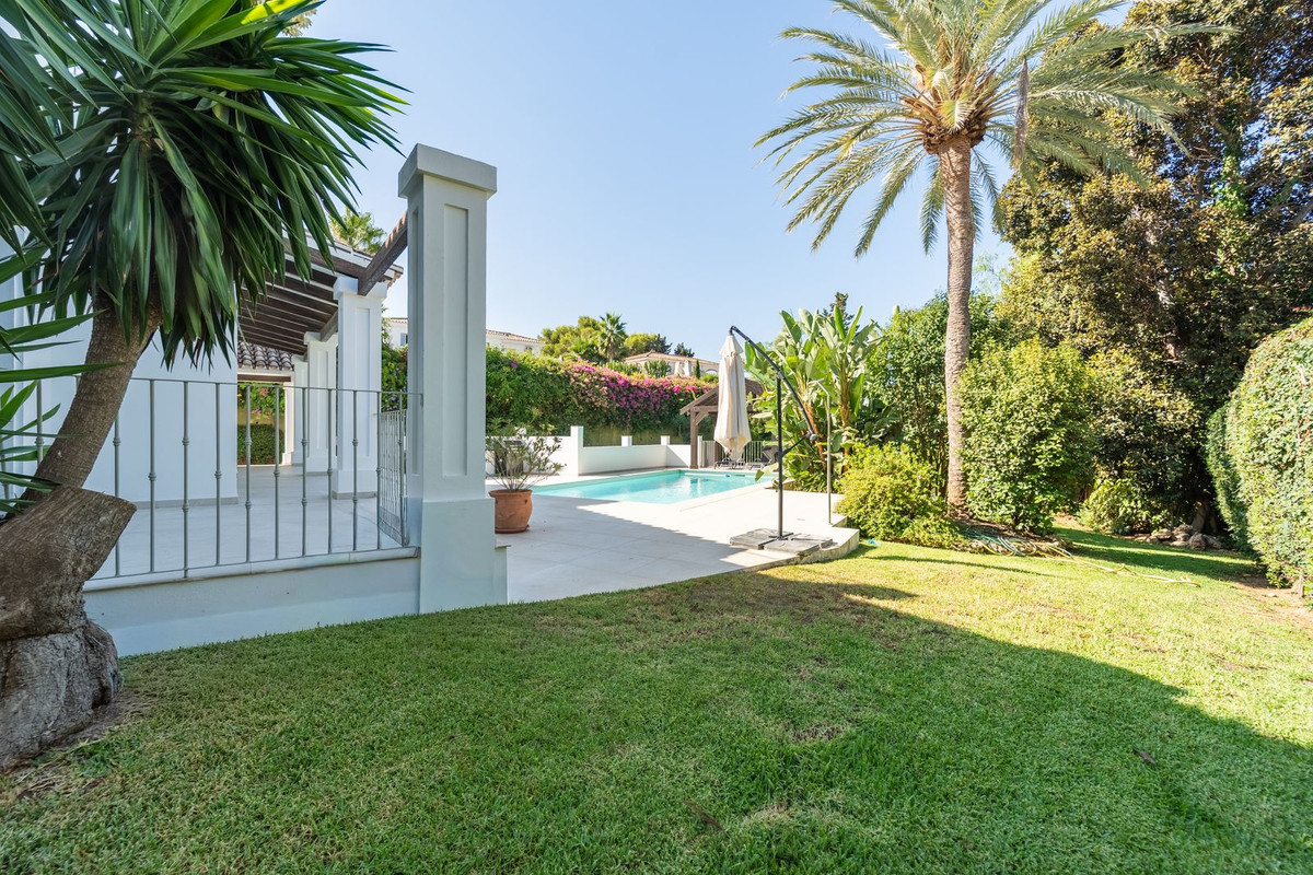 Villa for sale in Marbella