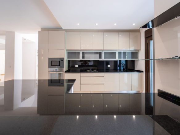 Villa for sale in Marbella