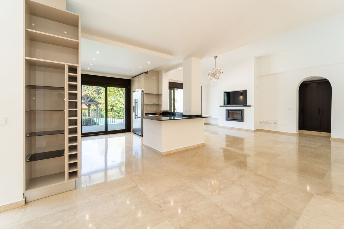 Villa for sale in Marbella