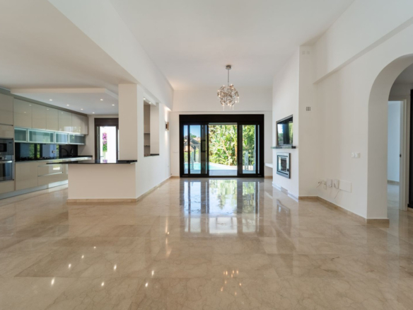 Villa for sale in Marbella