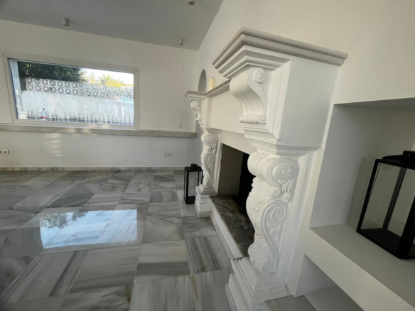 Villa for sale in Mijas