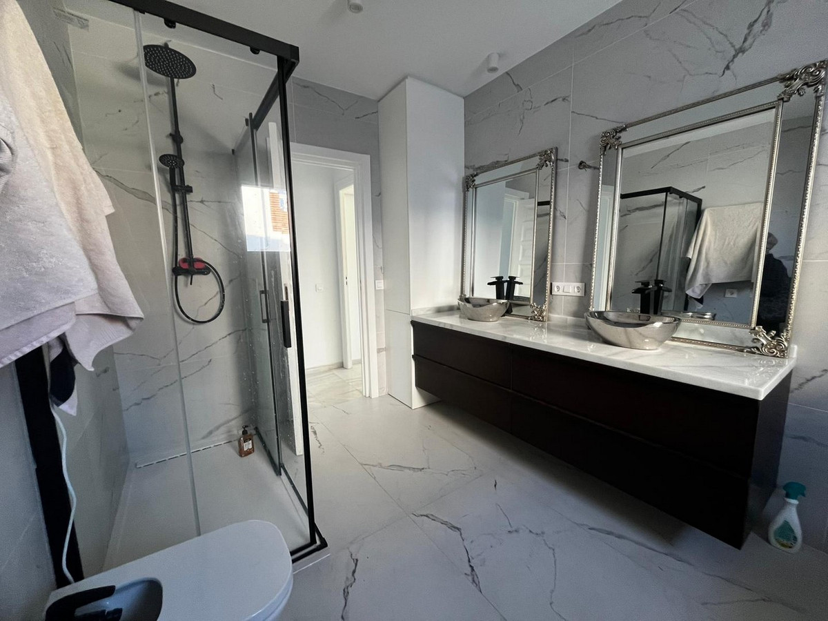 Villa for sale in Mijas