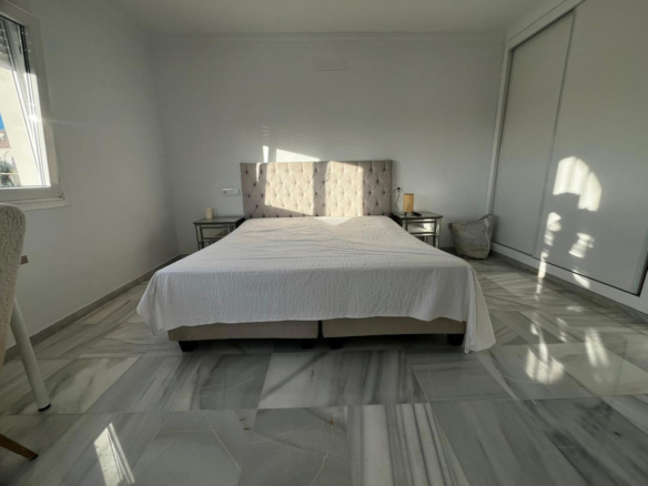 Villa for sale in Mijas