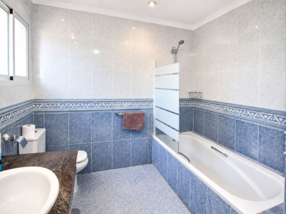 Villa for sale in Mijas