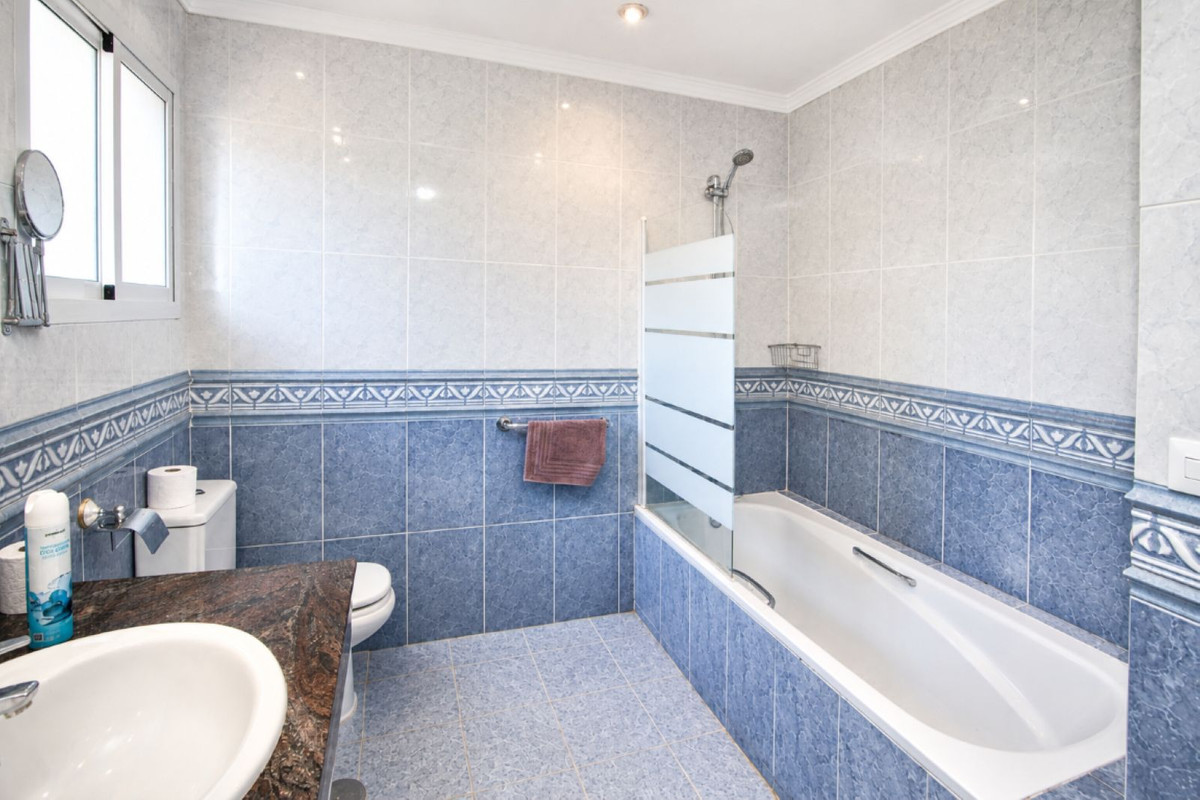Villa for sale in Mijas