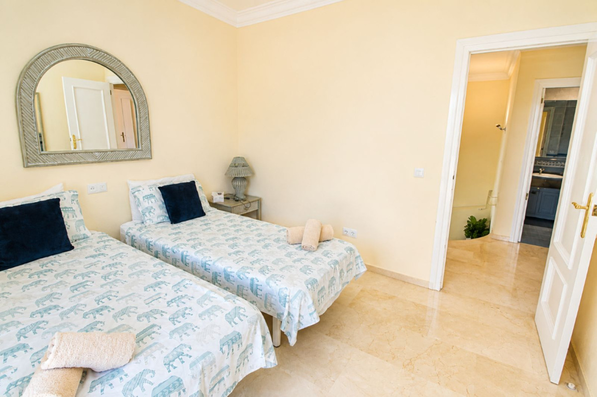 Villa for sale in Mijas