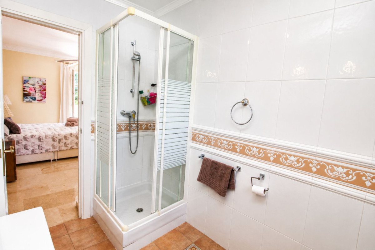 Villa for sale in Mijas