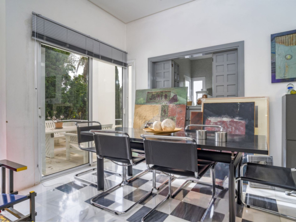 Villa for sale in Mijas