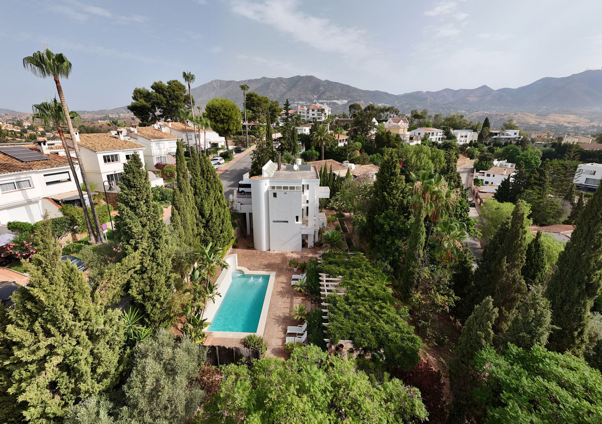 Villa for sale in Mijas