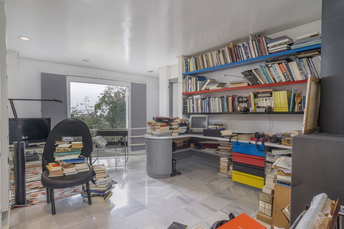 Villa for sale in Mijas