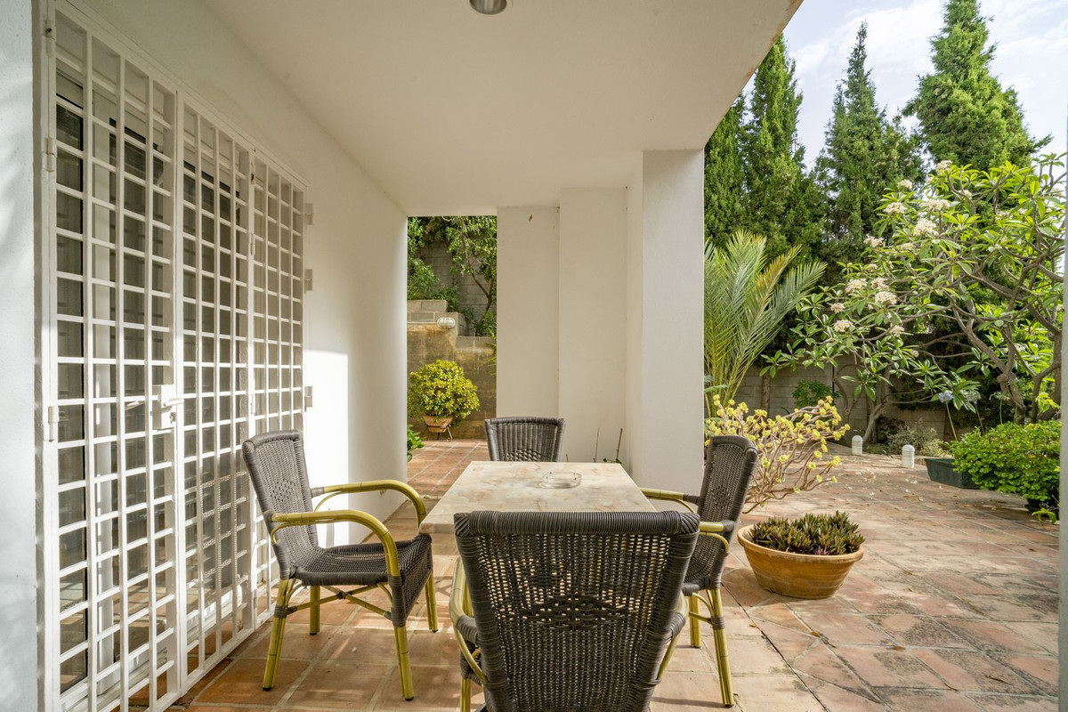 Villa for sale in Mijas