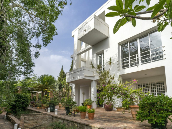 Villa for sale in Mijas