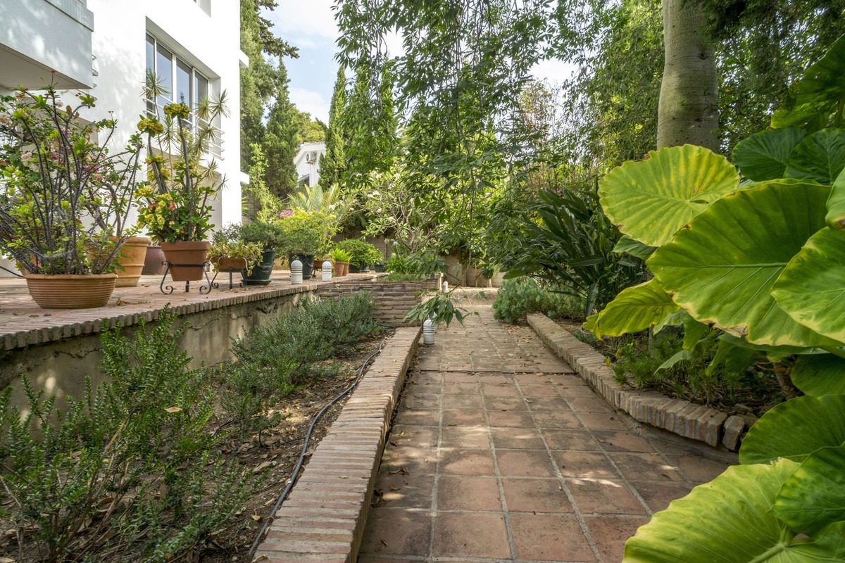 Villa for sale in Mijas