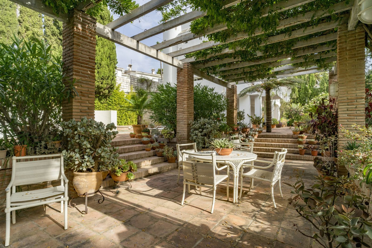 Villa for sale in Mijas