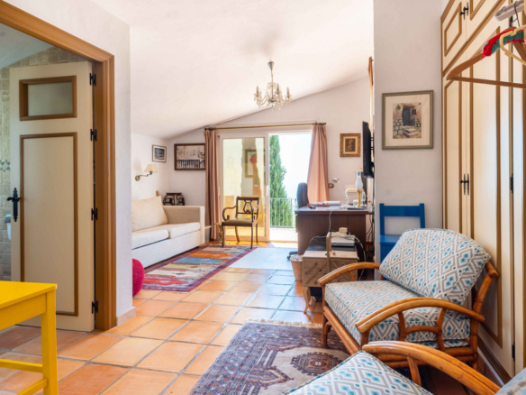 Villa for sale in Mijas