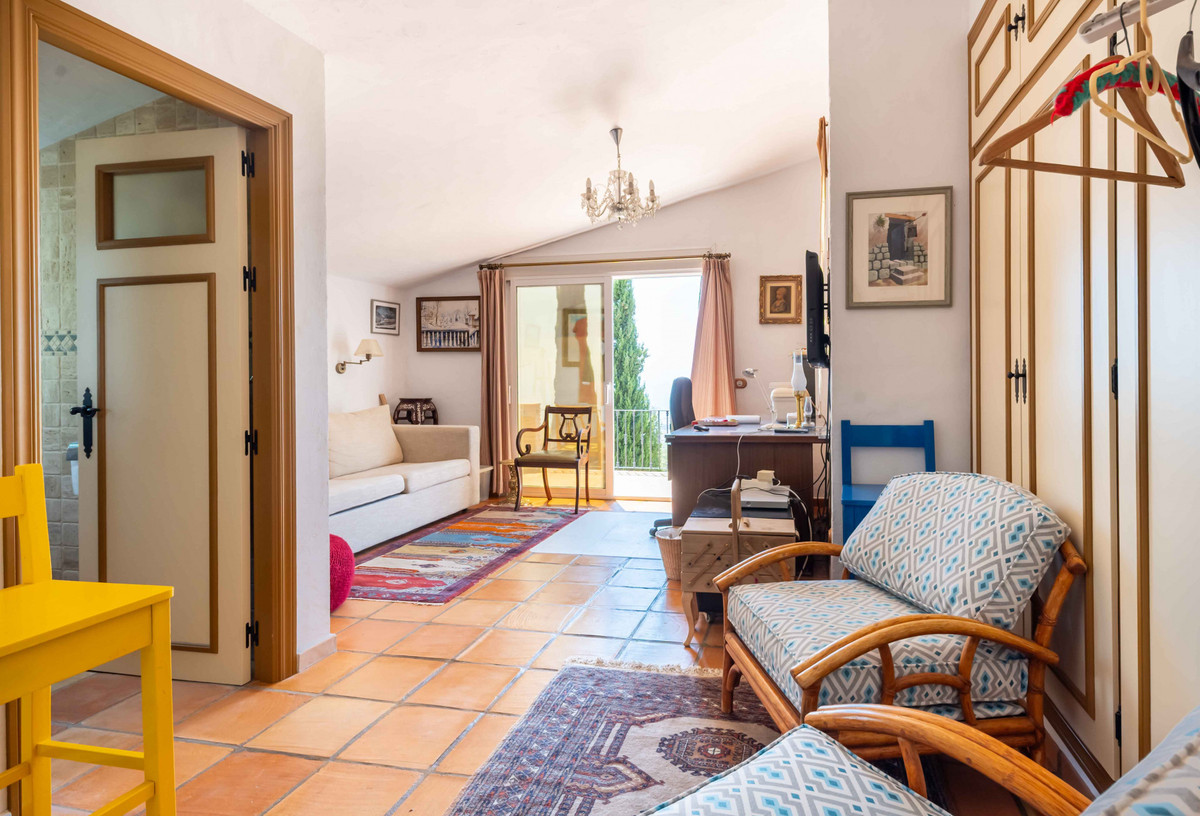 Villa for sale in Mijas