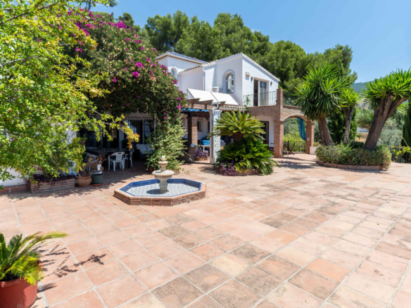 Villa for sale in Mijas