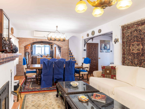Villa for sale in Mijas