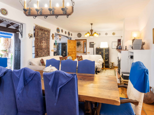 Villa for sale in Mijas
